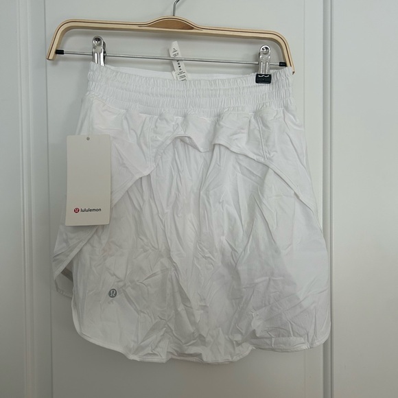 Lululemon Hotty Hot HR Skort Long in White - Picture 6 of 6